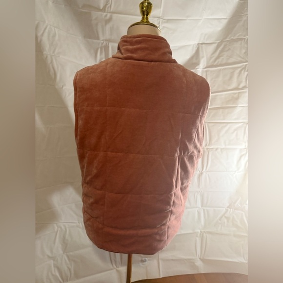 Susan Bristol Pink Vest - Picture 2 of 7